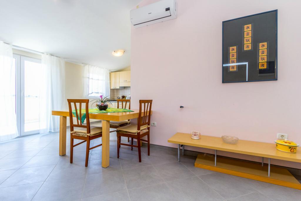 Apartment Mirjana Pula Pokoj fotografie
