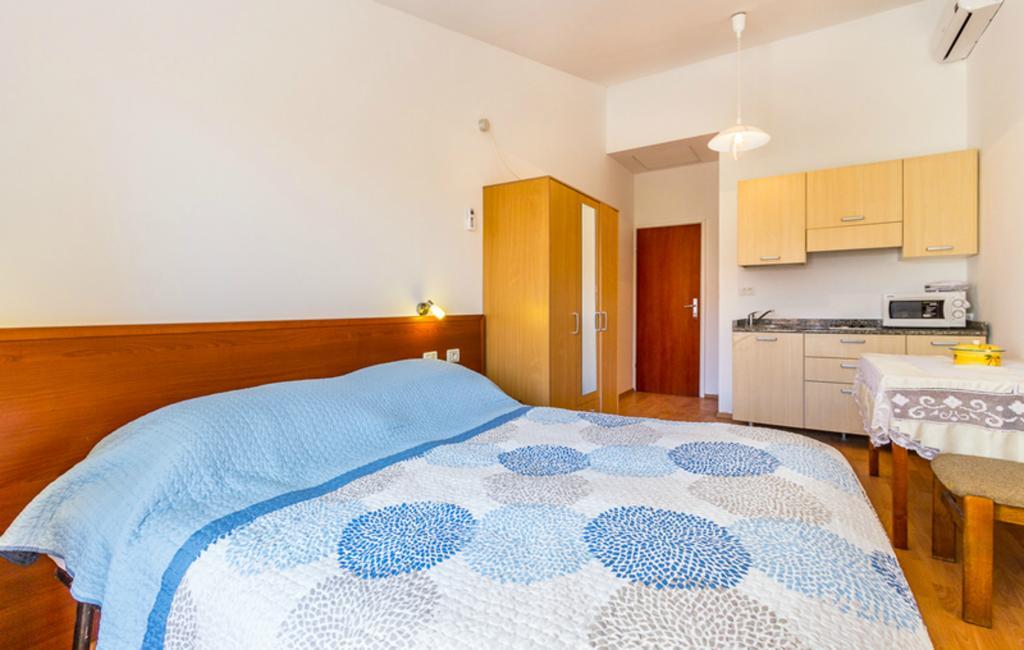 Apartment Mirjana Pula Pokoj fotografie